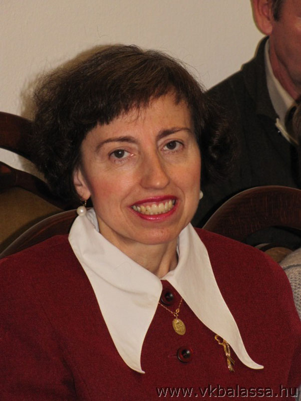 következő