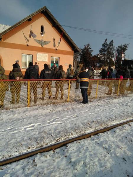 következő