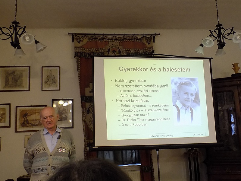 következő