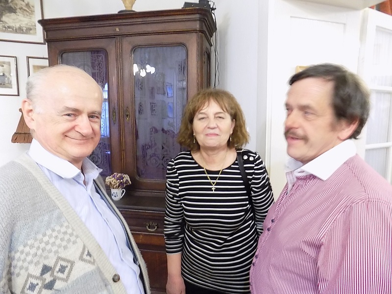 következő