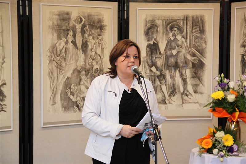 következő