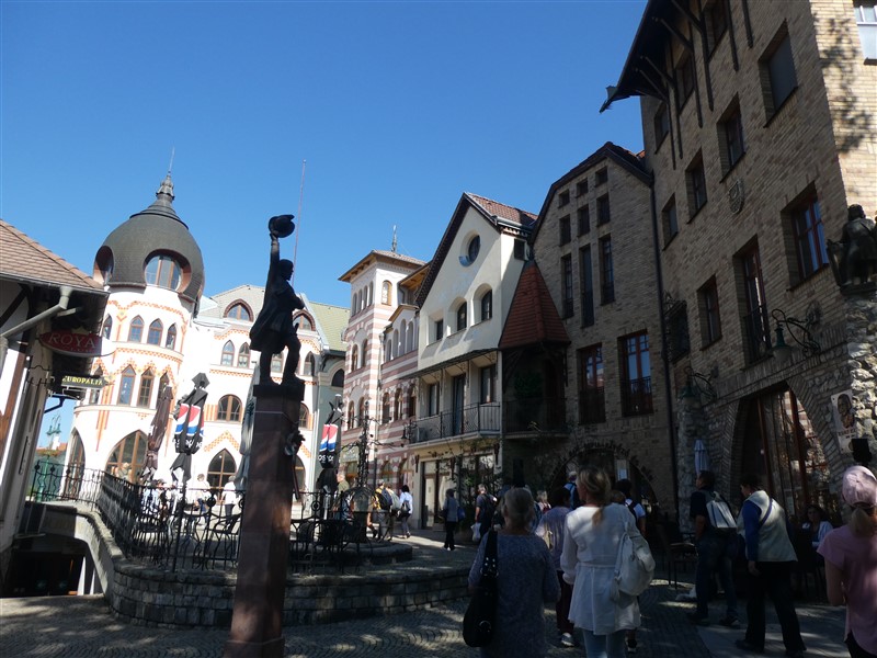 következő