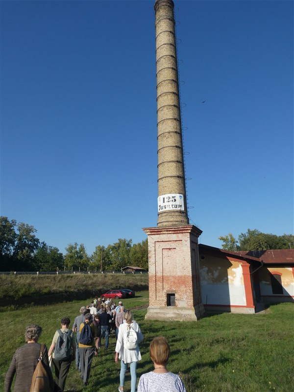 következő