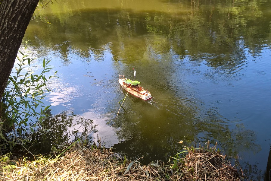 következő