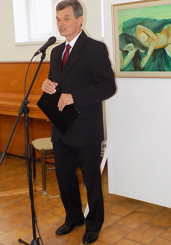 következő