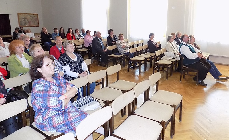 következő