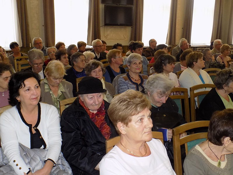 következő