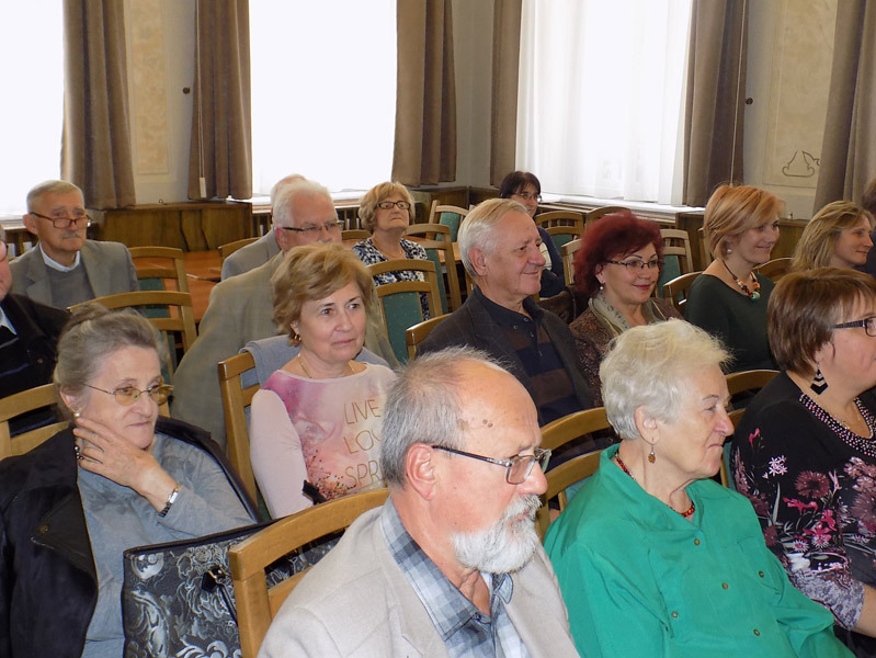 következő
