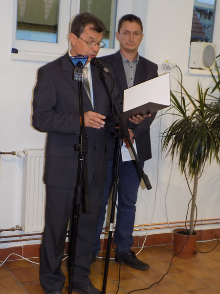 következő