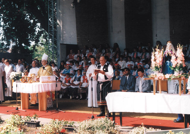 következő