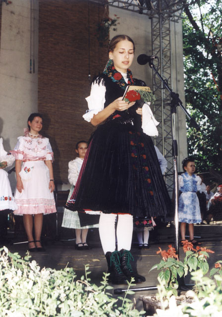 következő