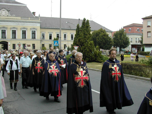 következő