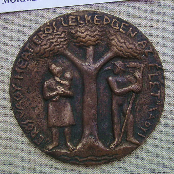 következő