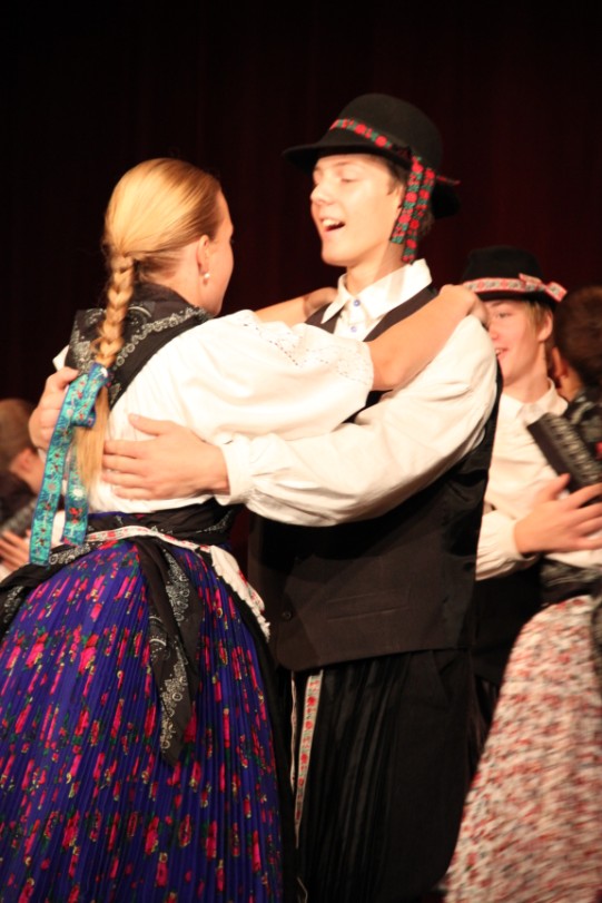 következő