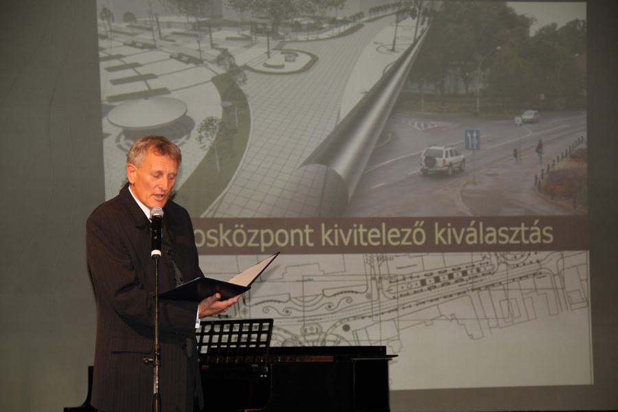 következő