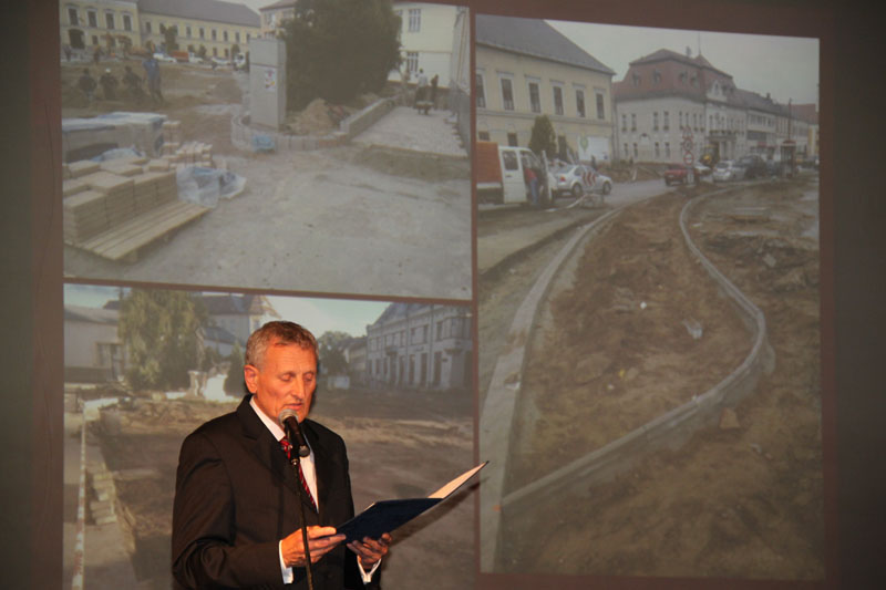 következő