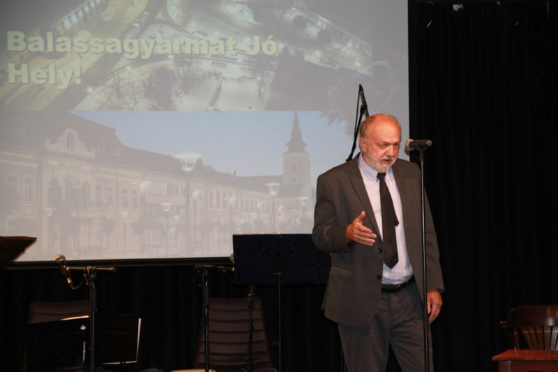 következő