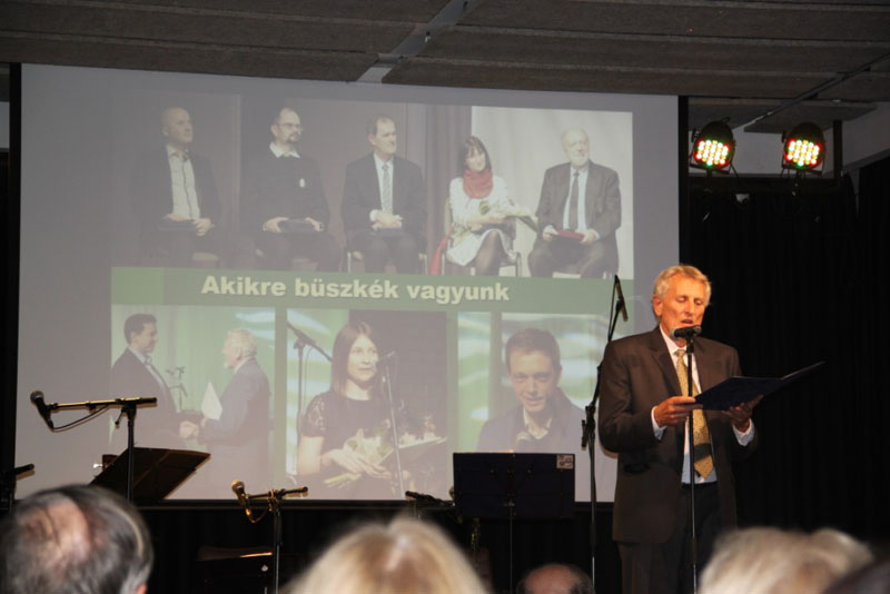 következő