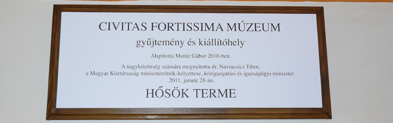 következő