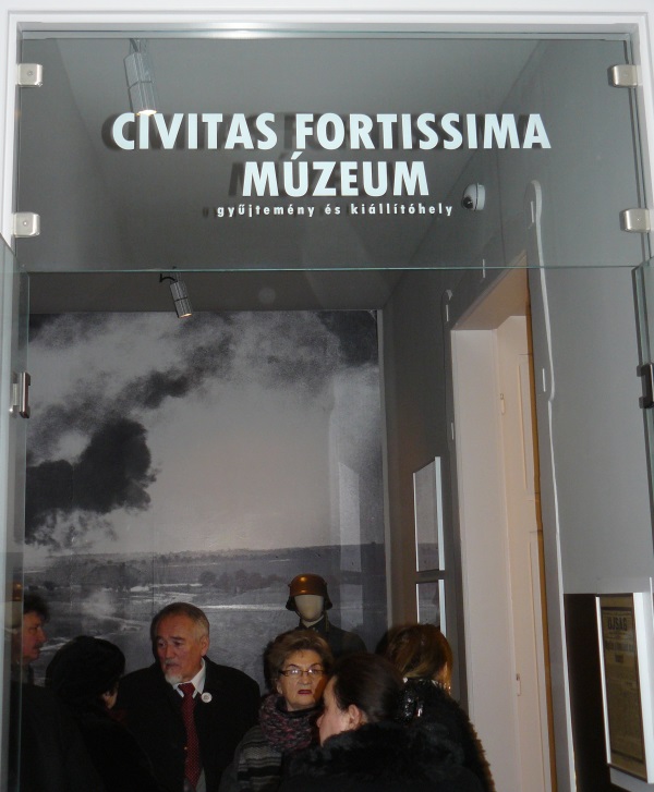 következő