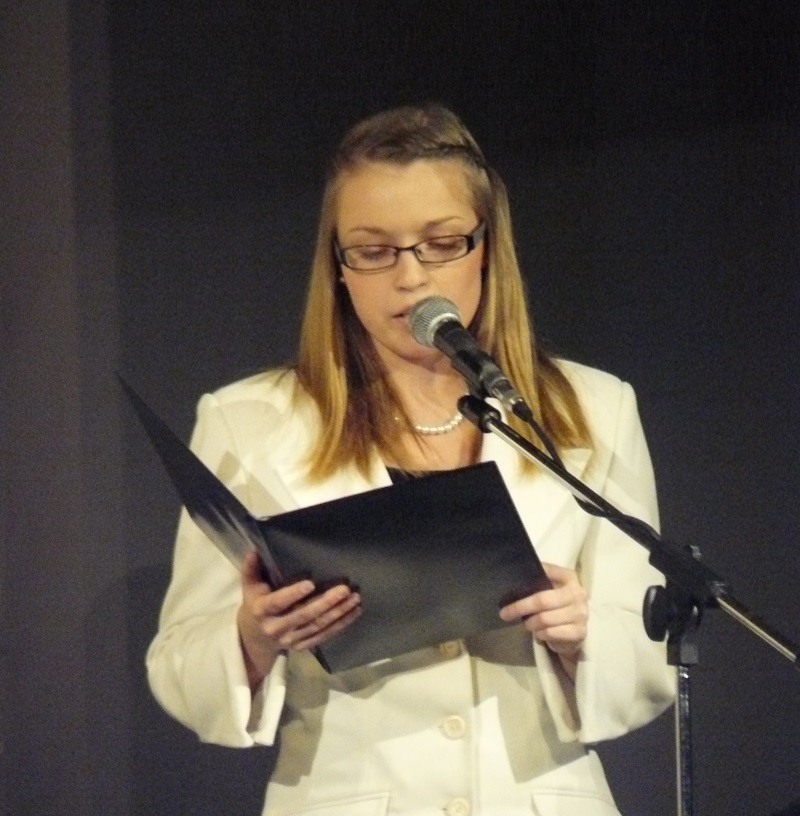 következő