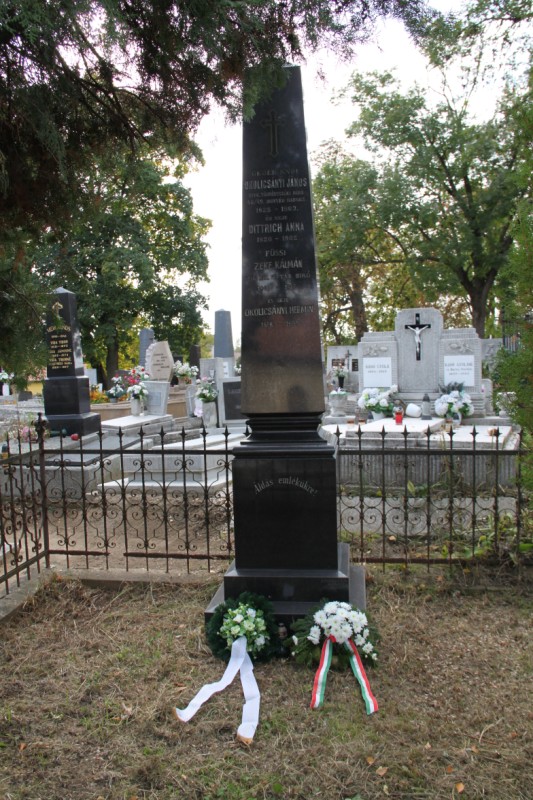 következő