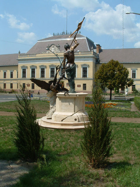 következő