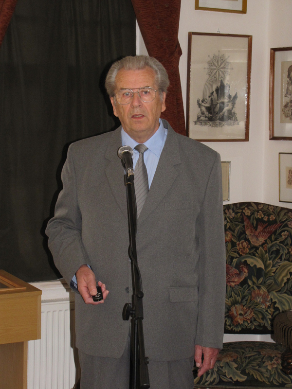 következő