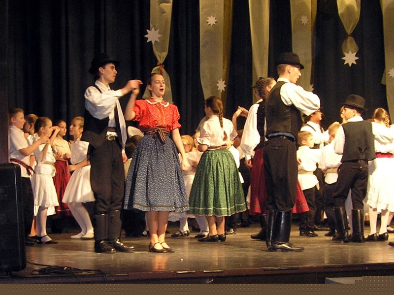 következő