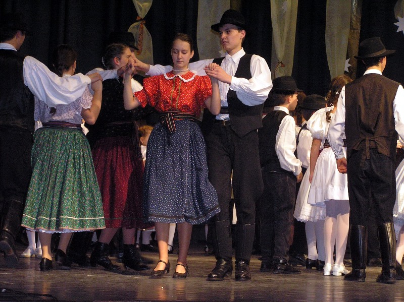következő