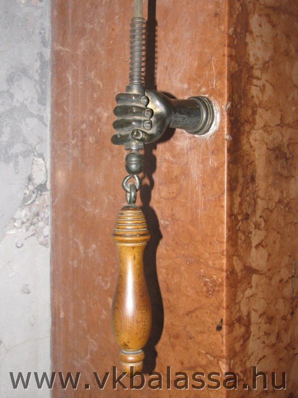 következő