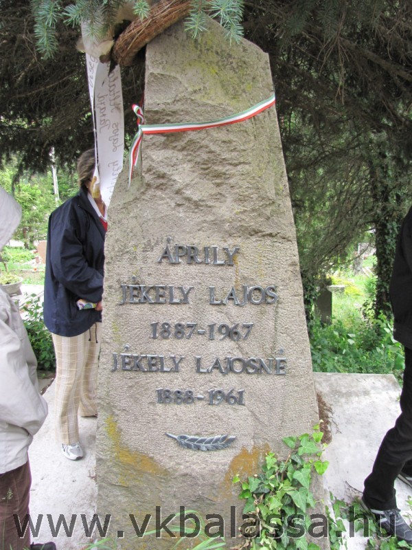 következő