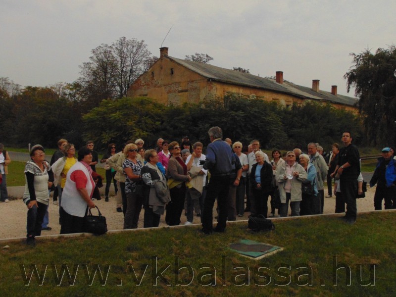 következő