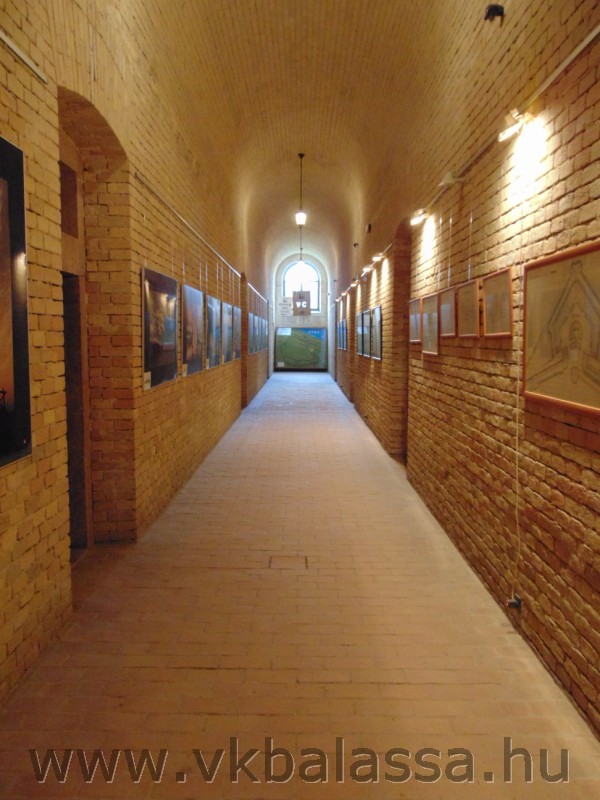 következő