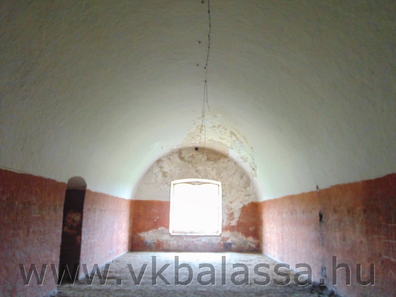 következő