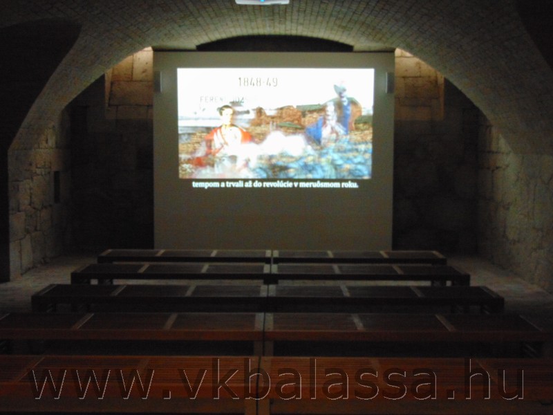 következő