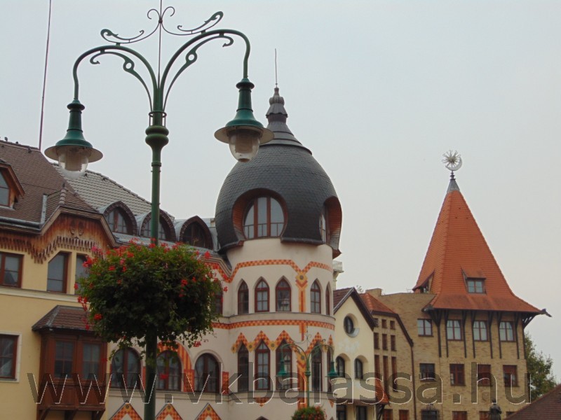 következő