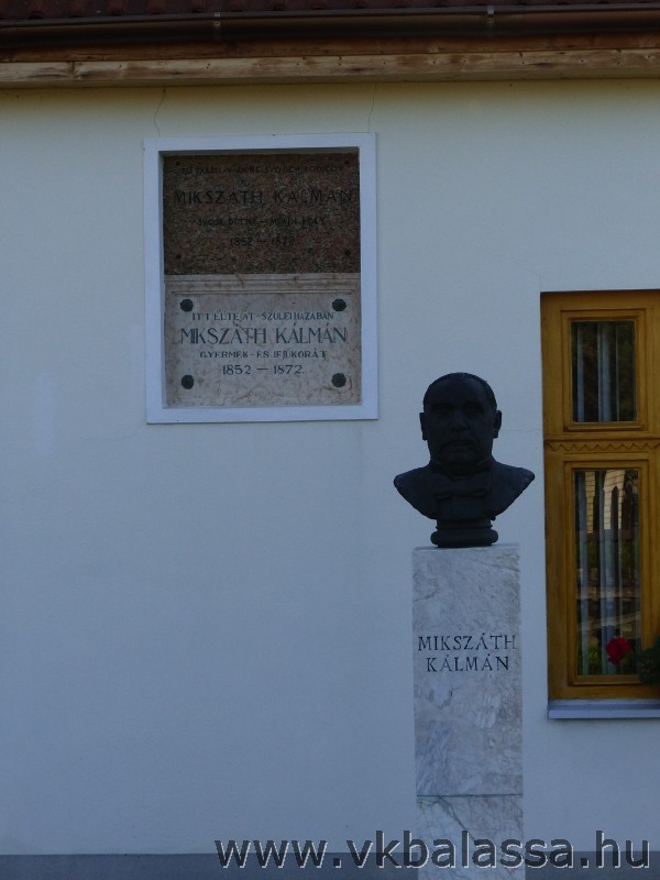 következő