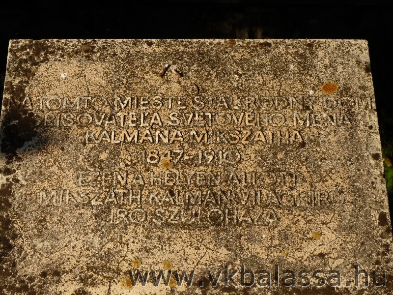 következő