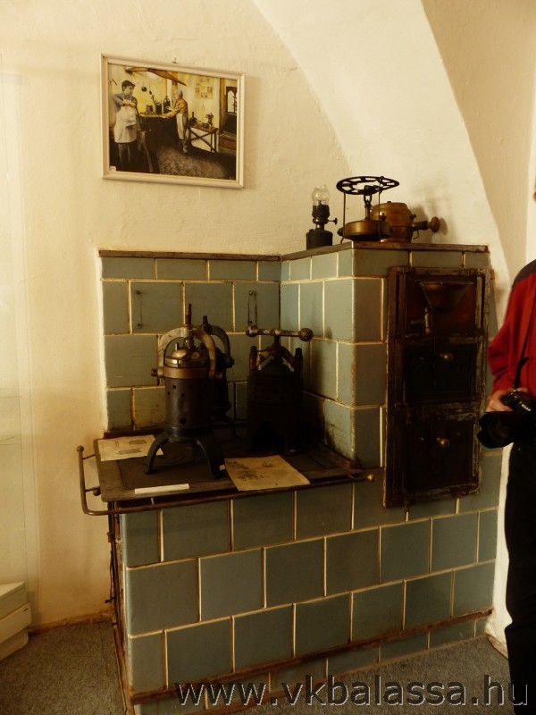 következő