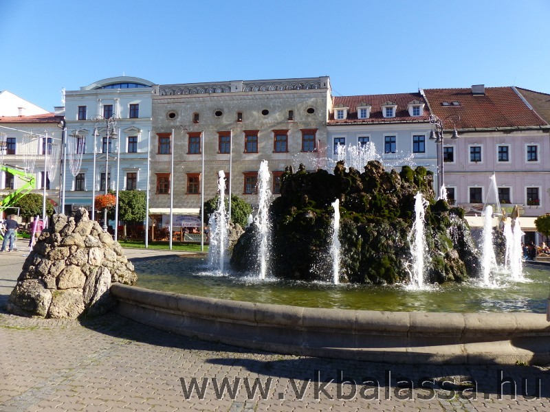 következő