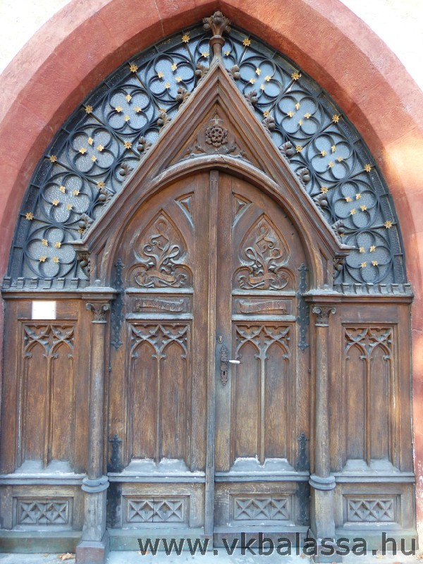 következő