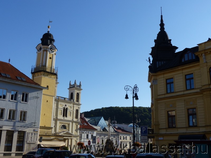 következő