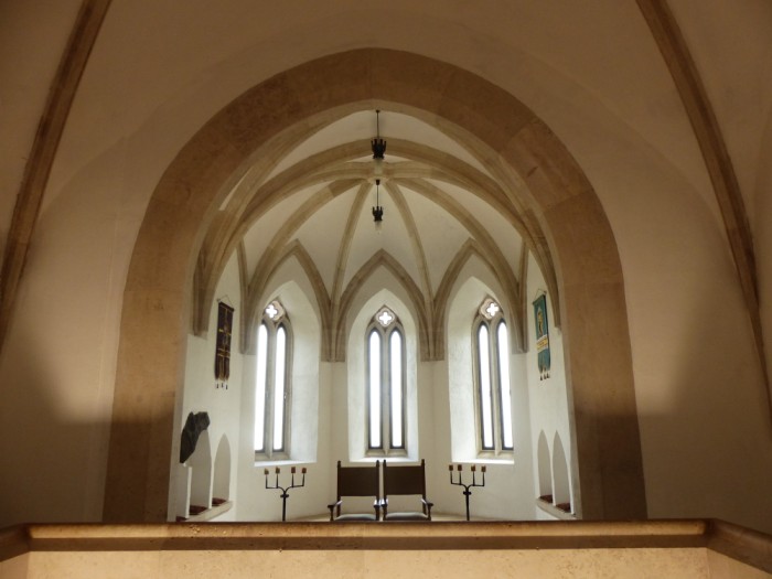 következő