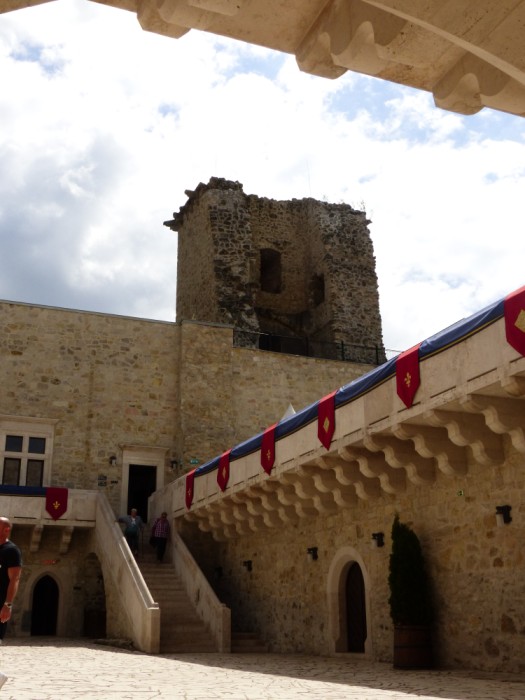 következő
