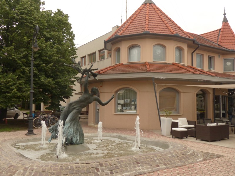 következő