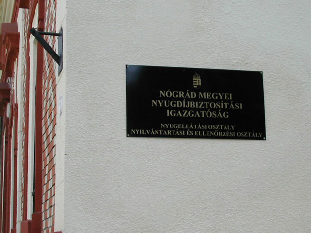 következő