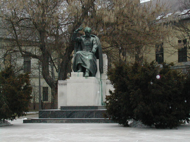 következő