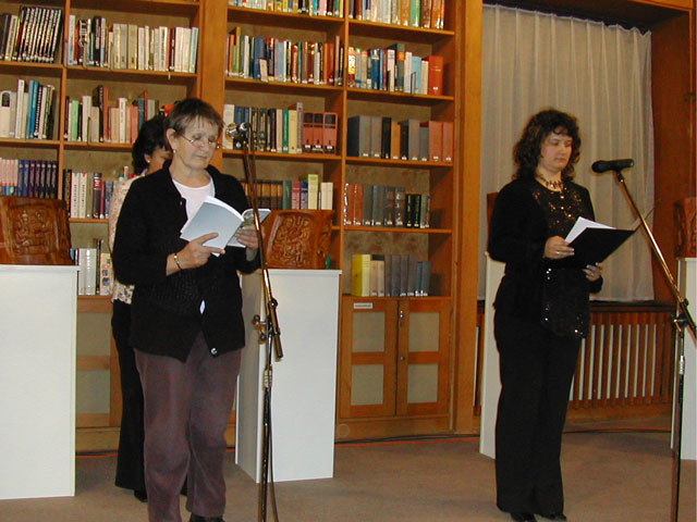 következő