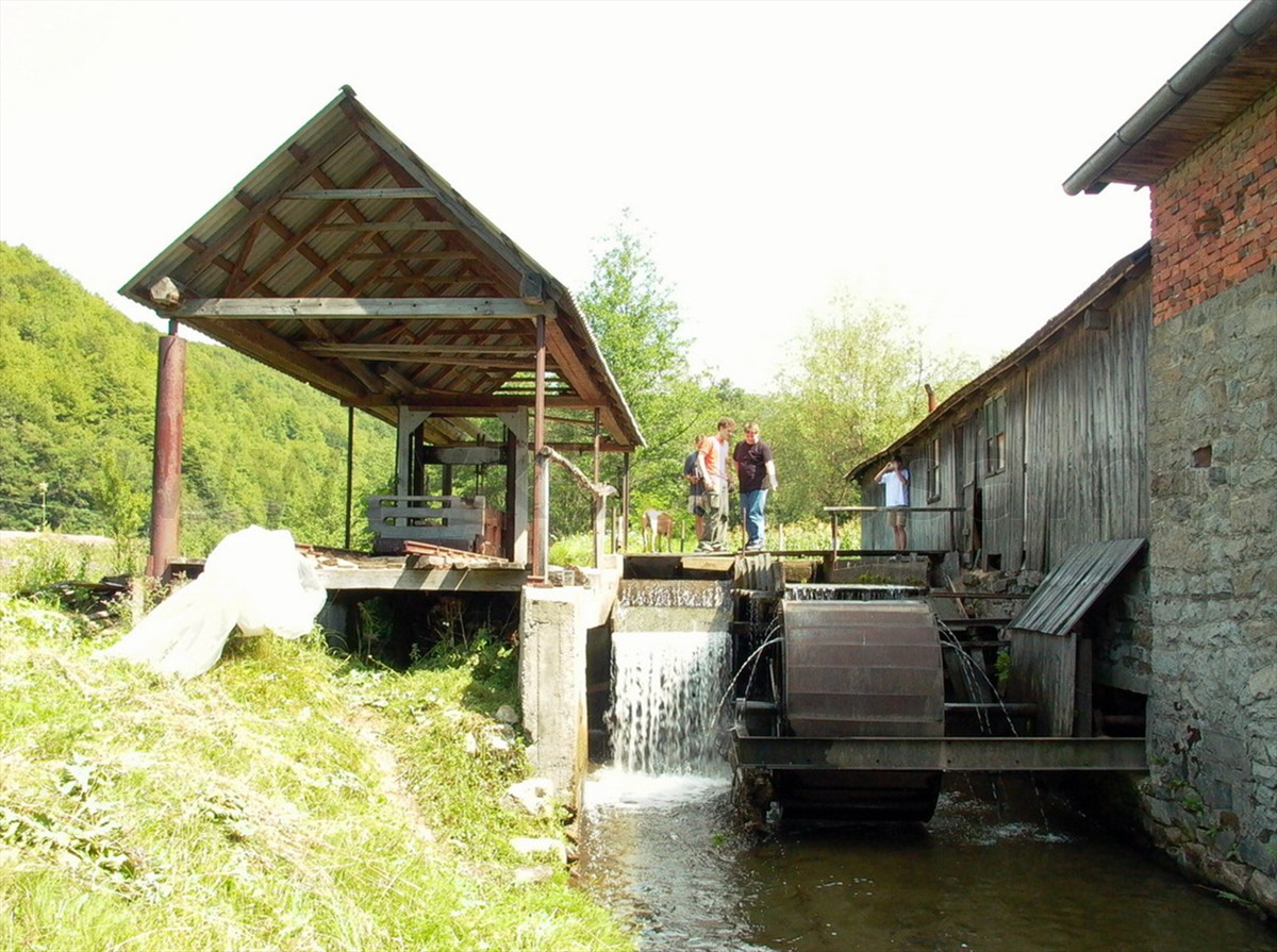 következő